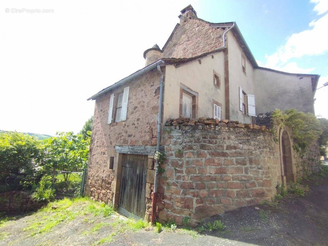 Maison à SAINT-CHRISTOPHE-VALLON