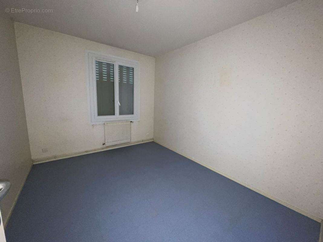 Appartement à NEUILLE-PONT-PIERRE