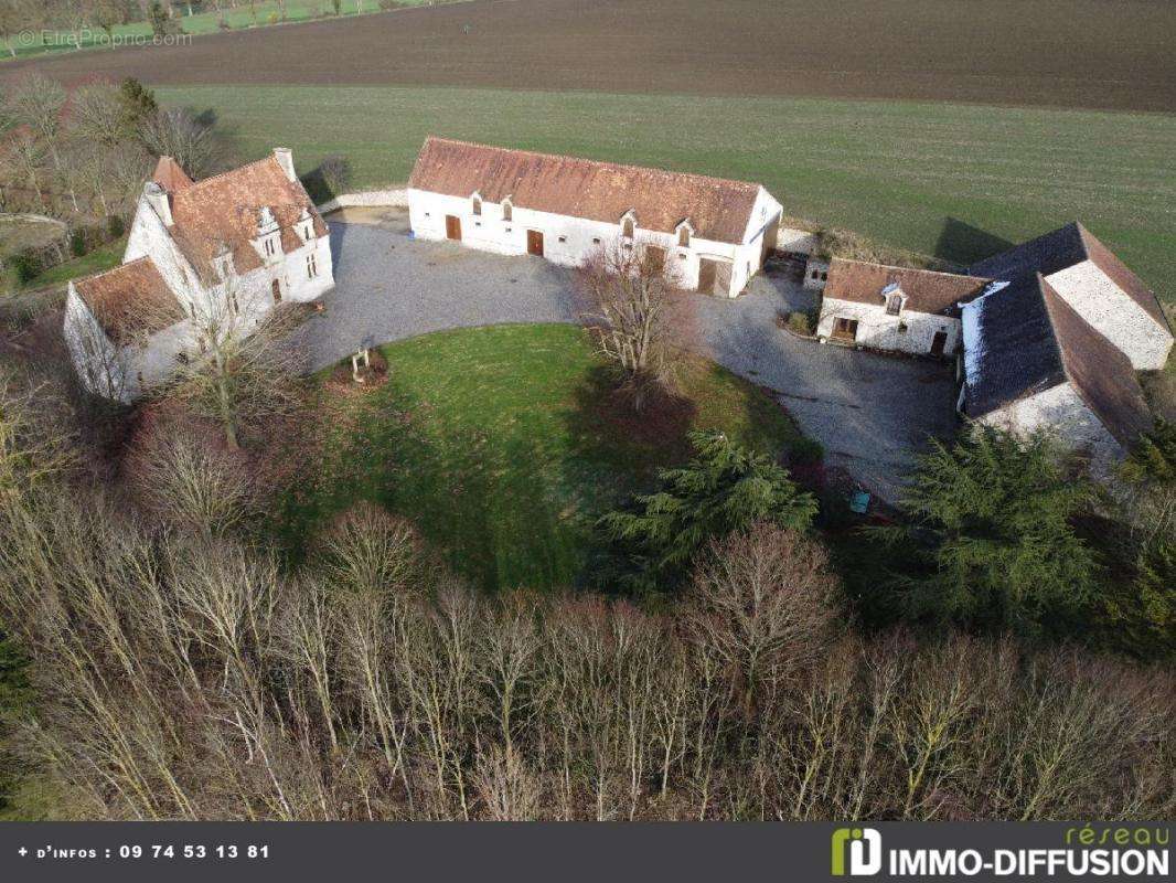 Maison à TRIZAY-COUTRETOT-SAINT-SERGE