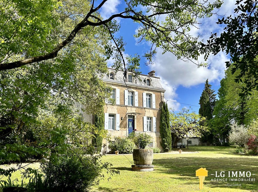 Maison à MORTAGNE-SUR-GIRONDE