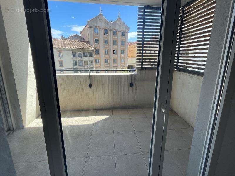 Appartement à MARSEILLE-10E