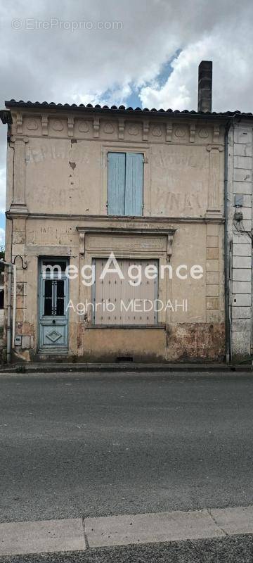 Maison à PISANY