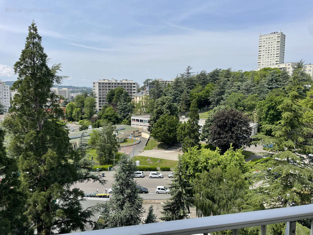 Appartement à SAINT-ETIENNE