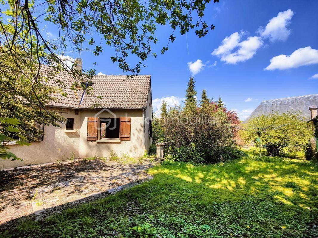 Maison à LE TREMBLAY-SUR-MAULDRE