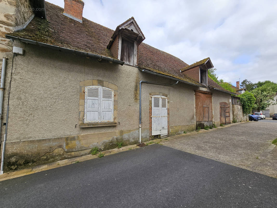 Maison à LUBERSAC