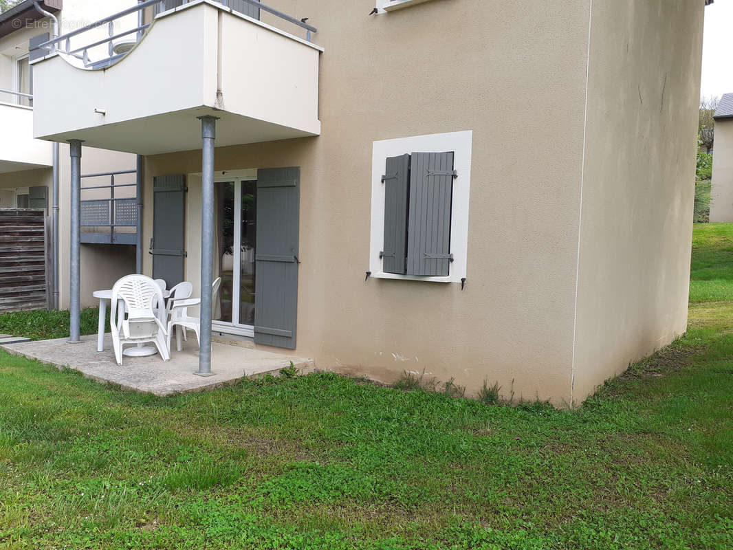 Appartement à SAINT-GENIEZ-D&#039;OLT