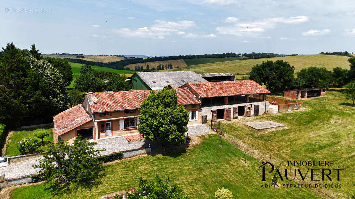 Maison à LEZAT-SUR-LEZE