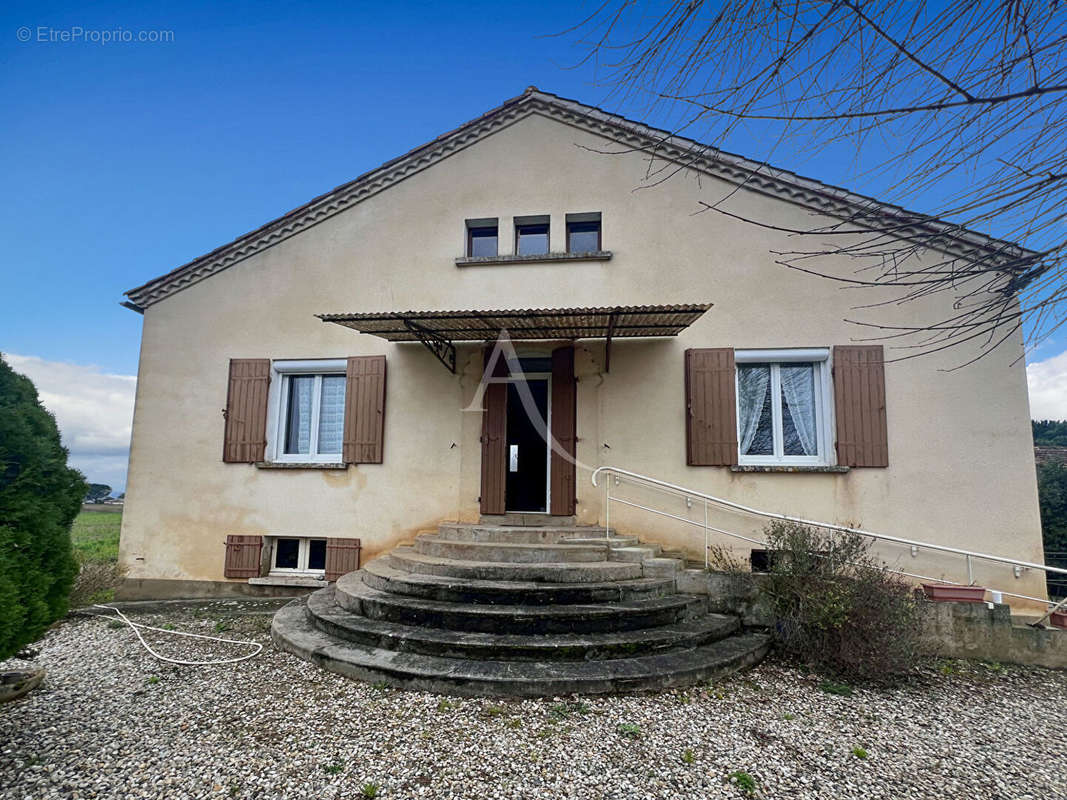 Maison à SAINT-VITE