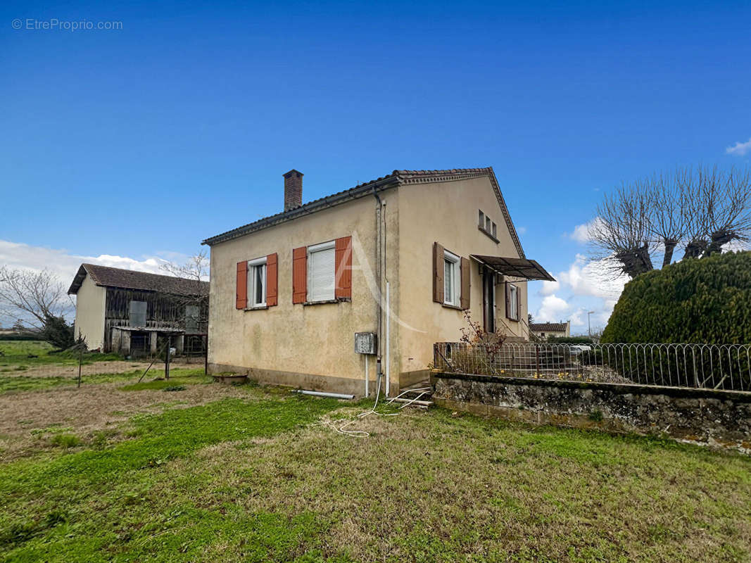 Maison à SAINT-VITE