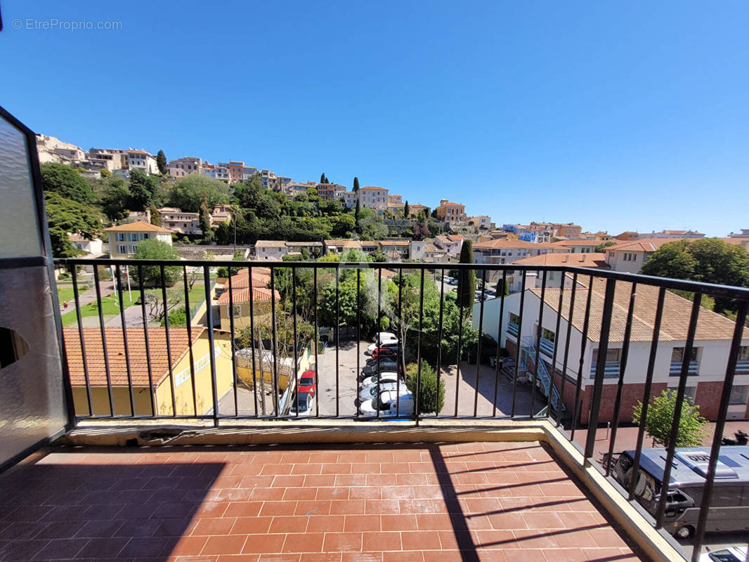 Appartement à CAGNES-SUR-MER