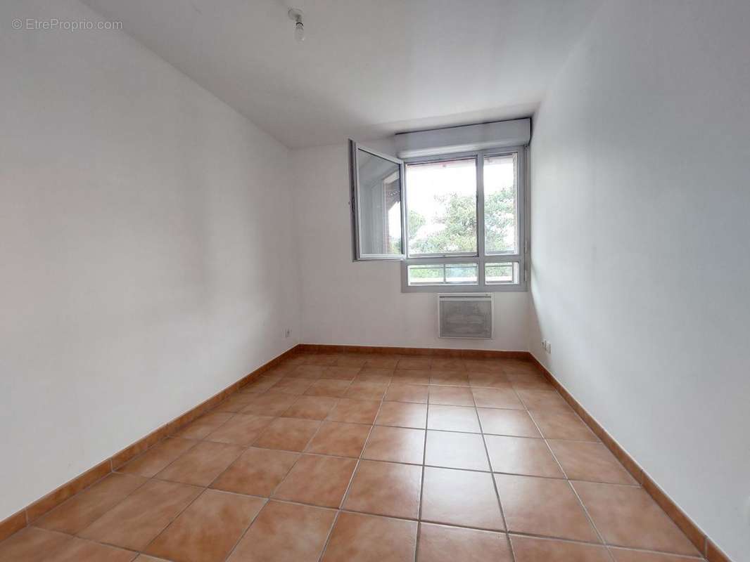   - Appartement à TOULOUSE