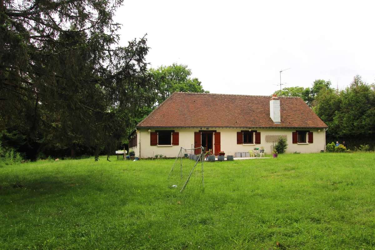 Maison à NOISY-SUR-ECOLE