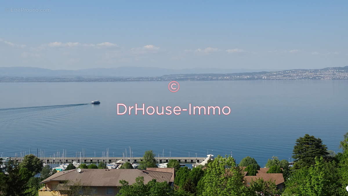 Appartement à EVIAN-LES-BAINS