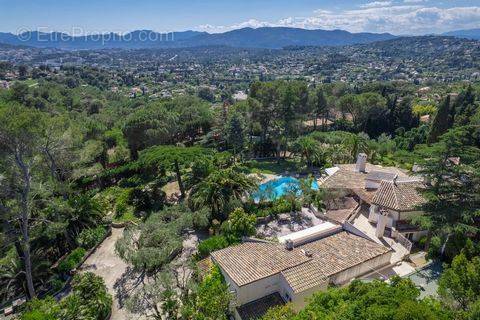 Maison à MOUGINS