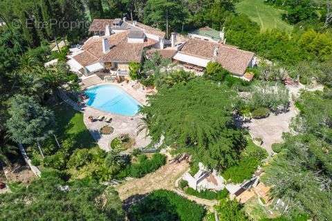 Maison à MOUGINS