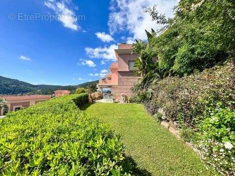 Appartement à THEOULE-SUR-MER