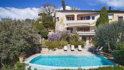 Maison à MOUGINS