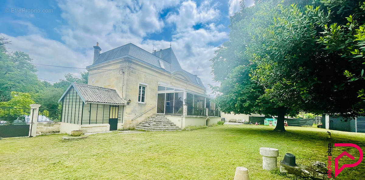 Maison à SAINT-LOUBES