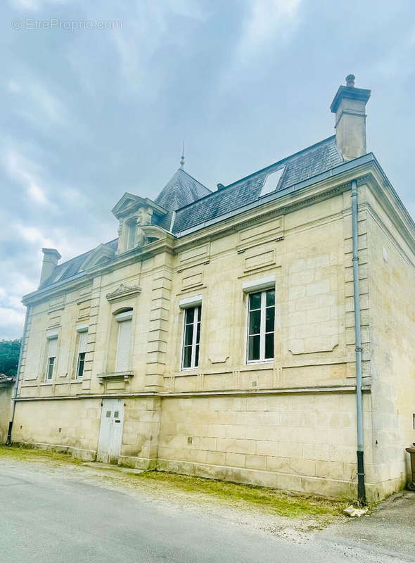 Maison à SAINT-LOUBES