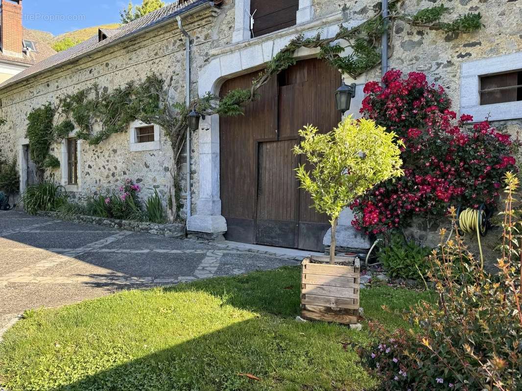 Maison à LOURDES