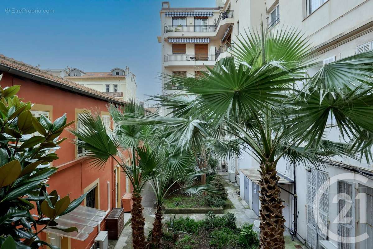 Appartement à BEAULIEU-SUR-MER