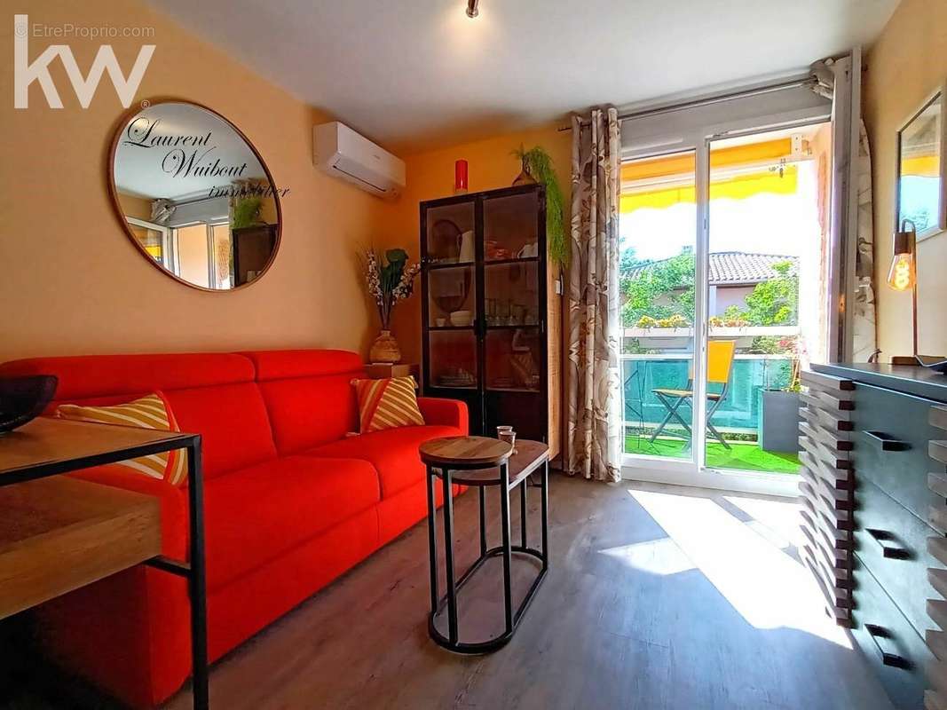 Appartement à BORMES-LES-MIMOSAS