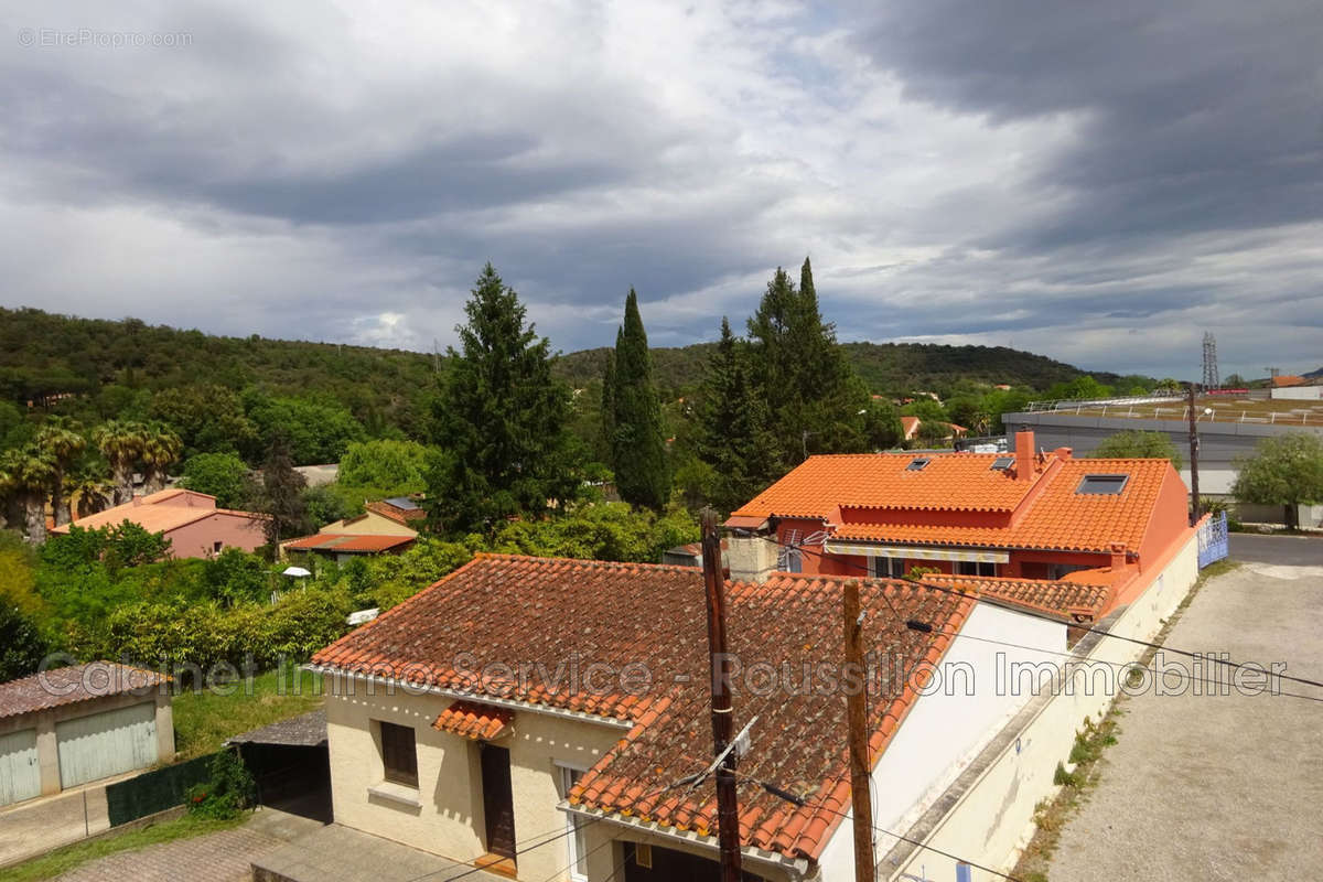 Maison à REYNES