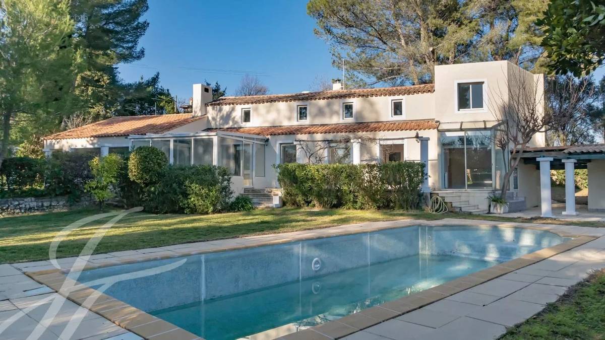 Maison à MOUGINS