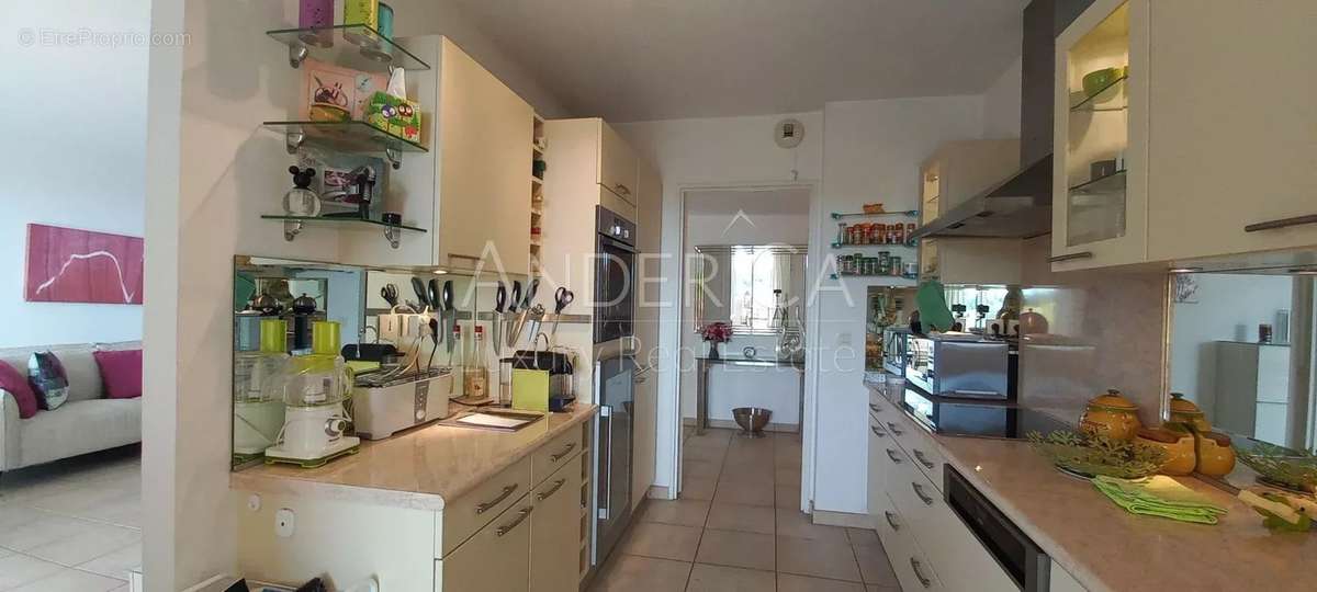 Appartement à MANDELIEU-LA-NAPOULE