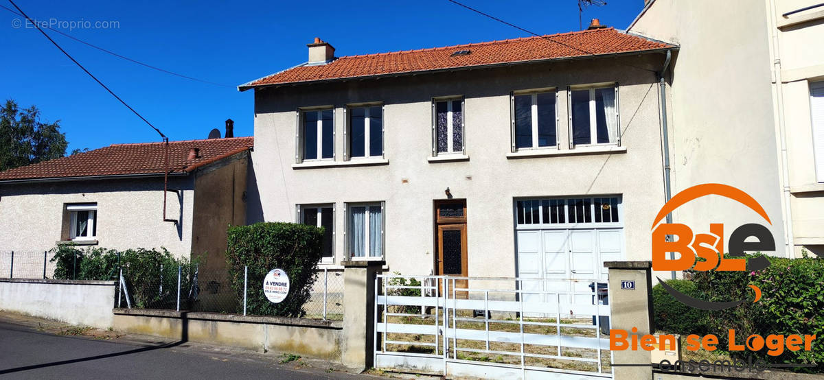 Maison à SAINTE-FLORINE