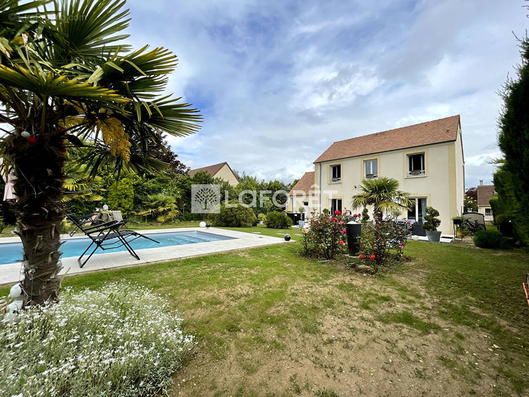 Maison à BOUAFLE