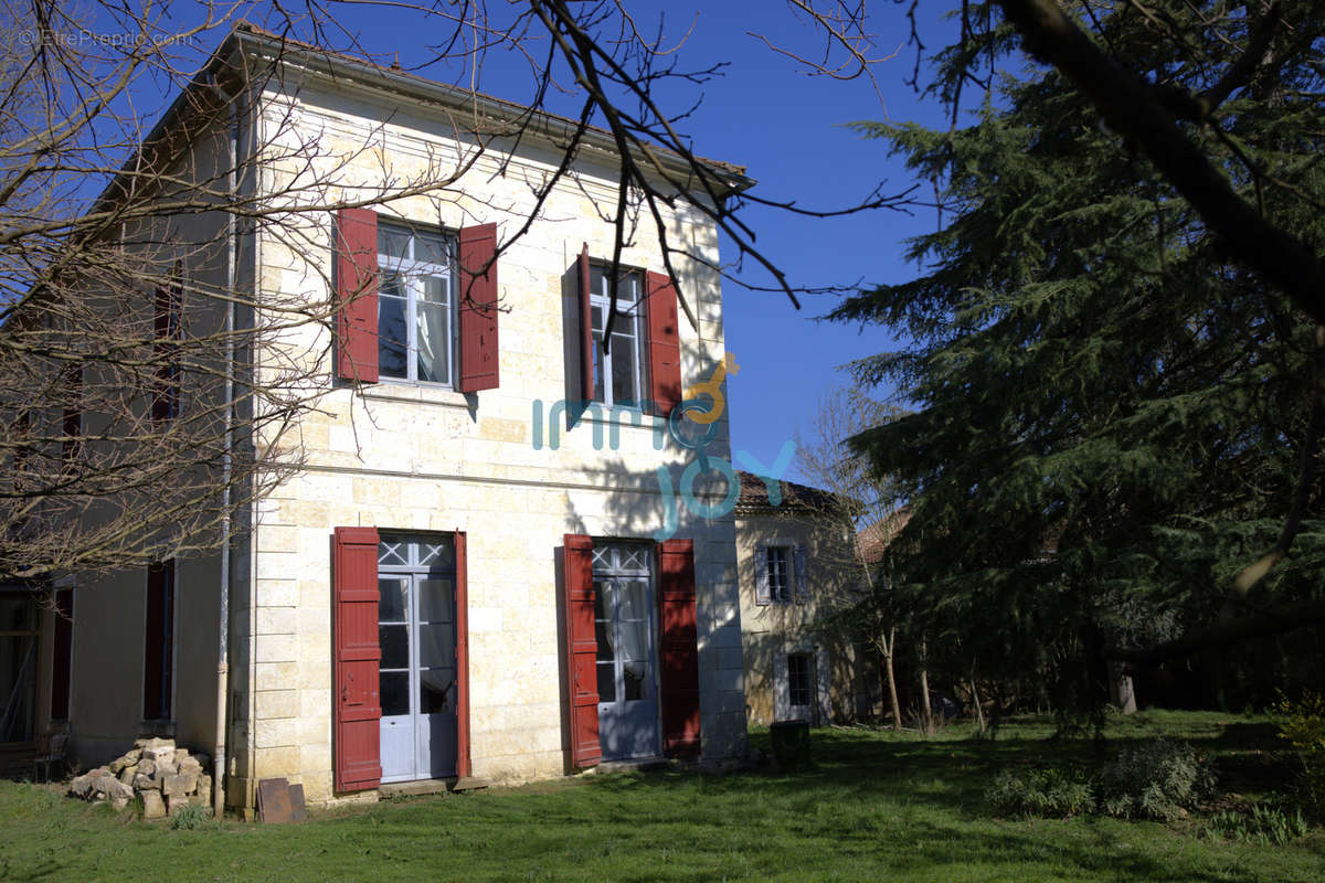 Maison à BEAUCAIRE