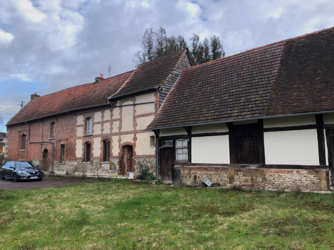 Maison à NEUFCHATEL-EN-BRAY