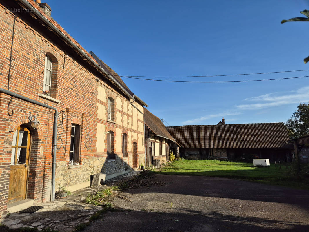 Maison à NEUFCHATEL-EN-BRAY