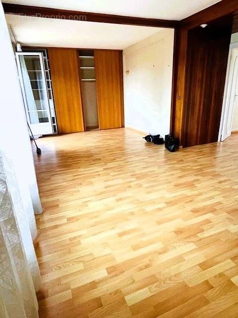 Appartement à AUBERVILLIERS