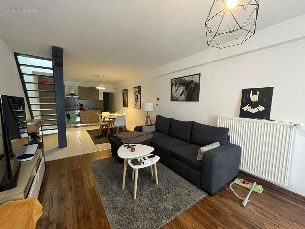 Appartement à POMMERIEUX