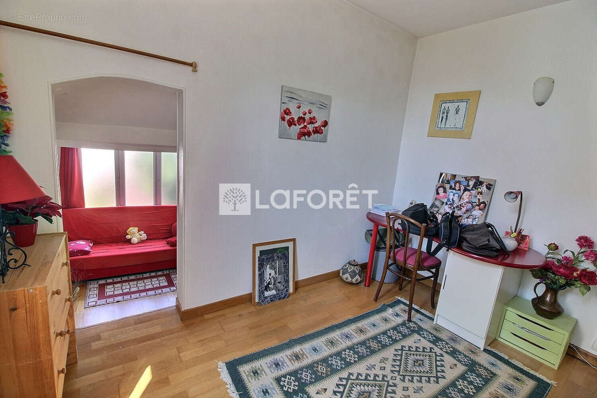 Appartement à BOIS-COLOMBES