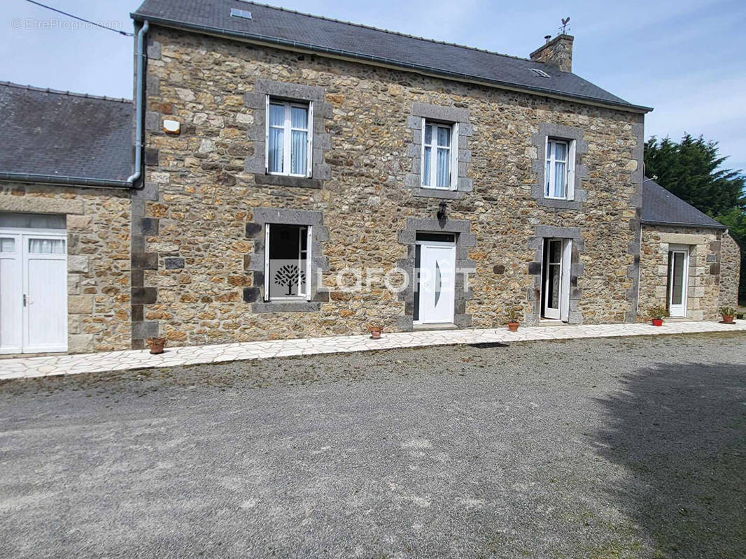 Maison à SAINT-JOUAN-DES-GUERETS