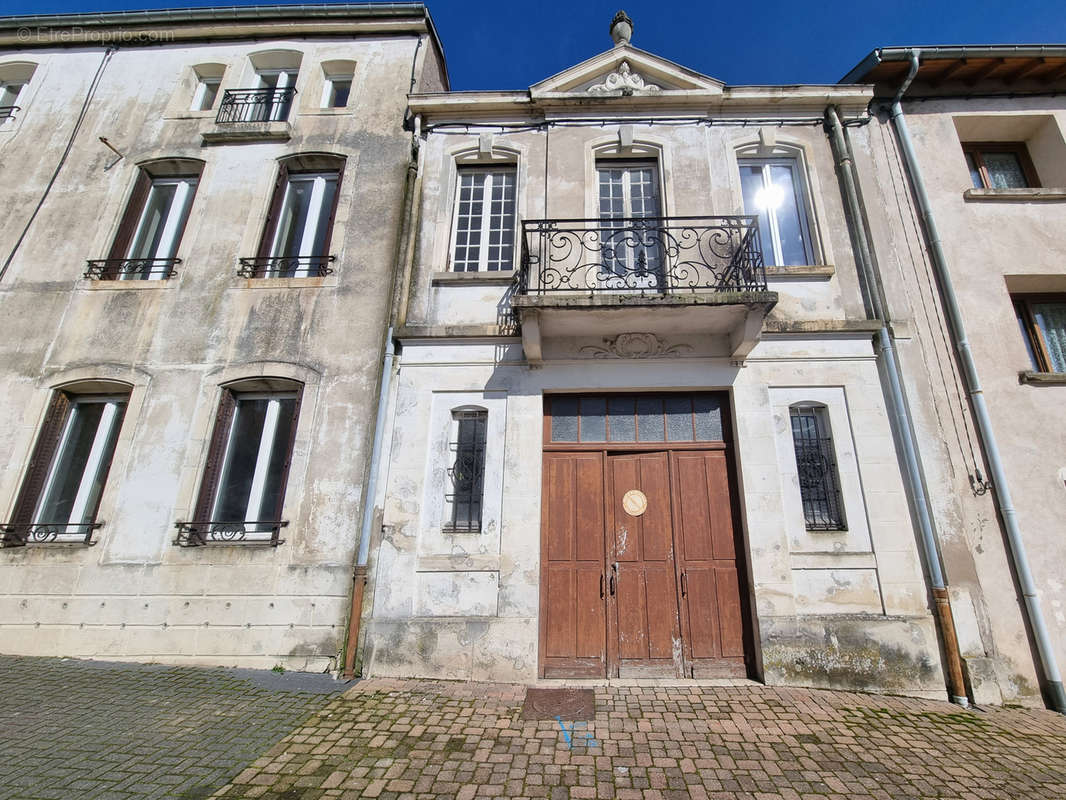 Appartement à CHATEAU-SALINS