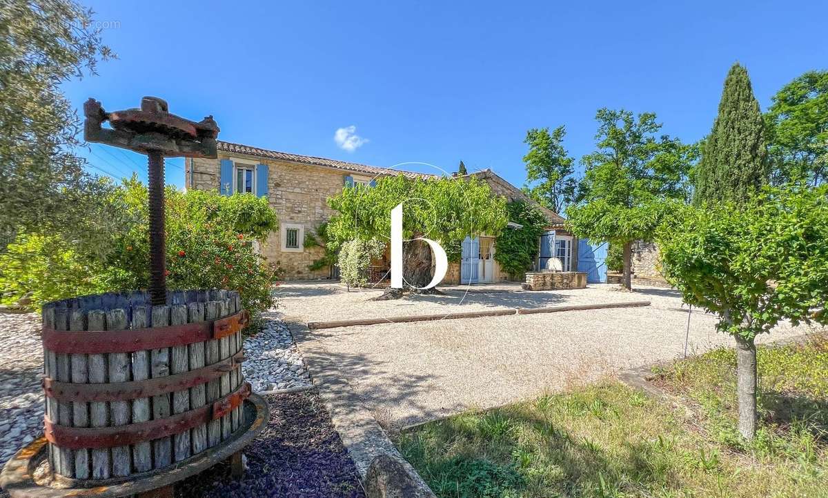 Maison à GOUDARGUES