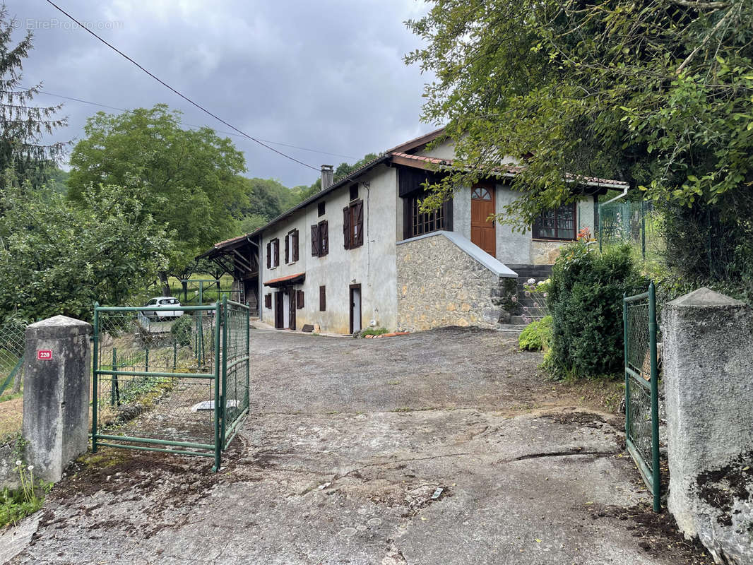 Maison à ARBON