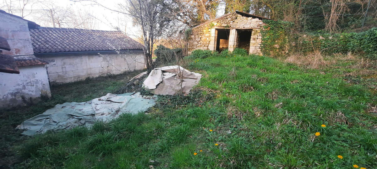 Maison à CHATEAUNEUF-SUR-CHARENTE