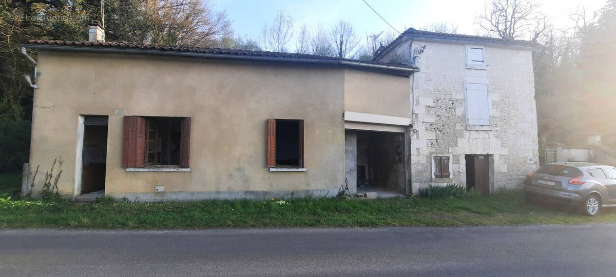 Maison à CHATEAUNEUF-SUR-CHARENTE