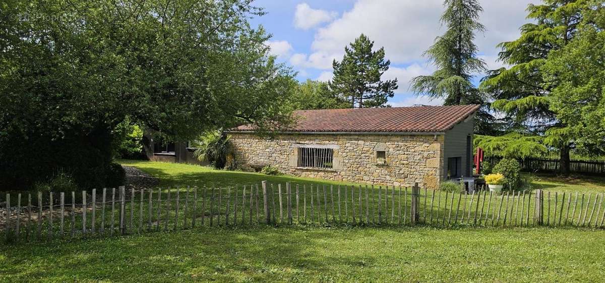 Maison à VARAIRE