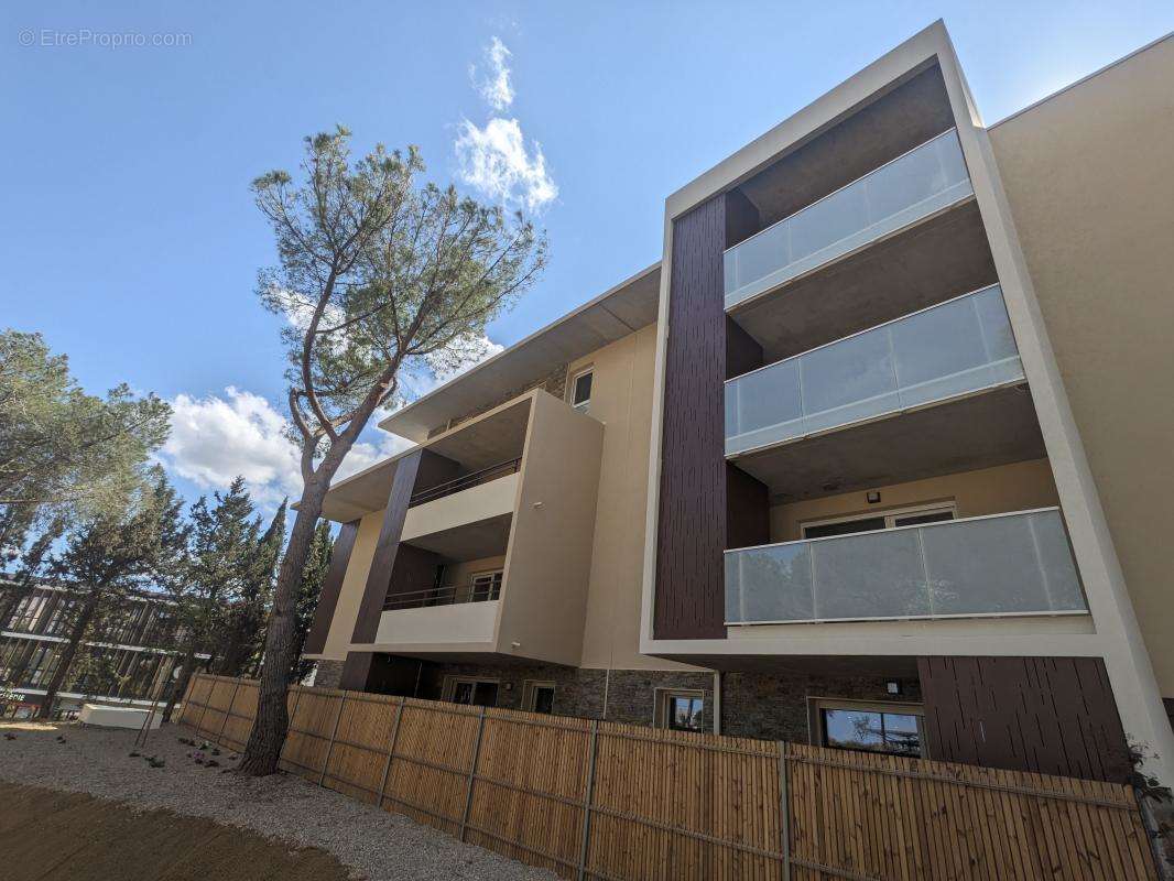 Appartement à BOUJAN-SUR-LIBRON