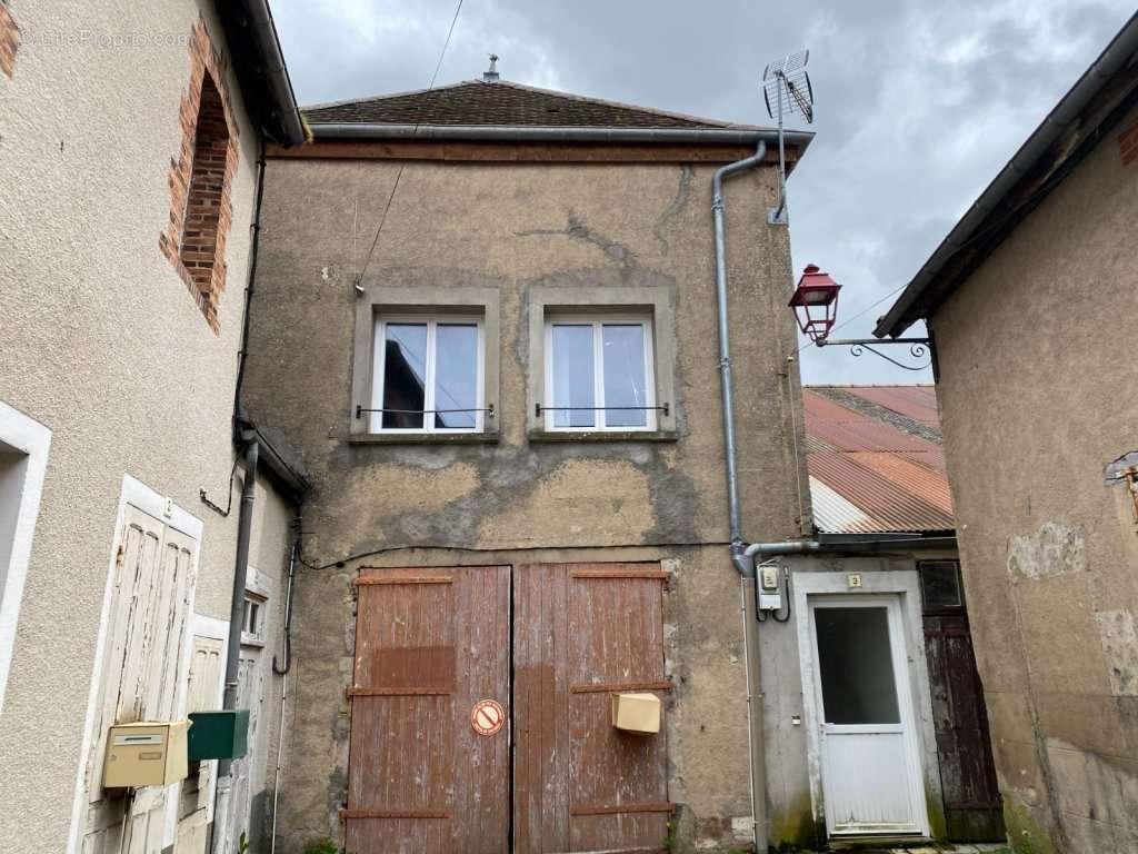 Appartement à CHATILLON-EN-BAZOIS