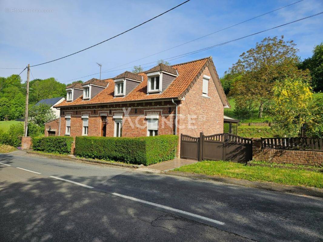 Maison à NIELLES-LES-BLEQUIN