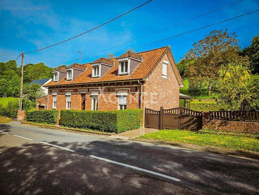 Maison à NIELLES-LES-BLEQUIN