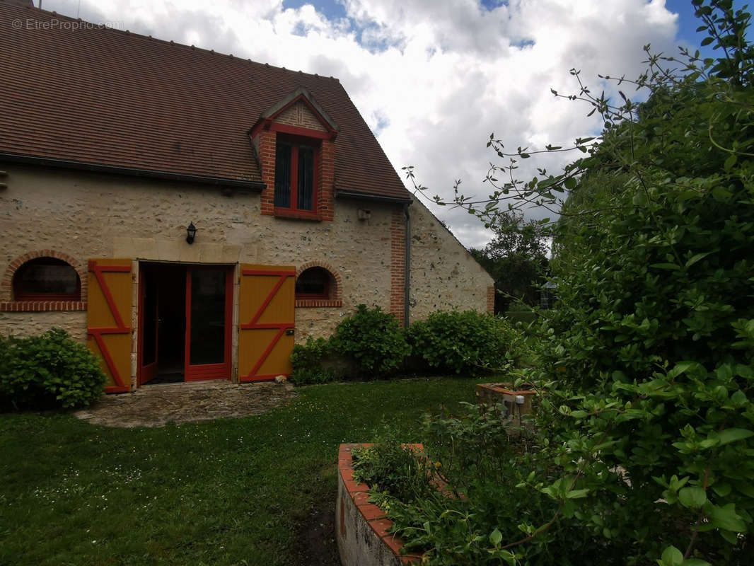 Maison à SAINT-JULIEN-SUR-CHER