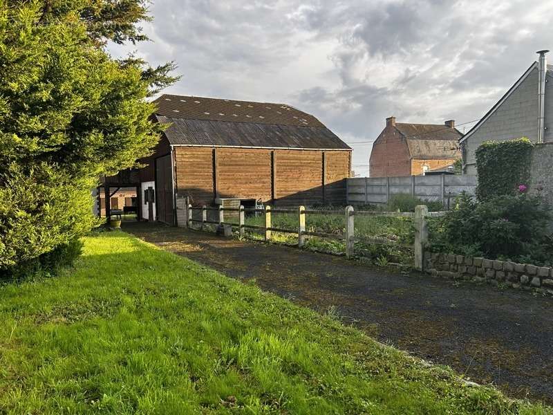 Maison à BOUE